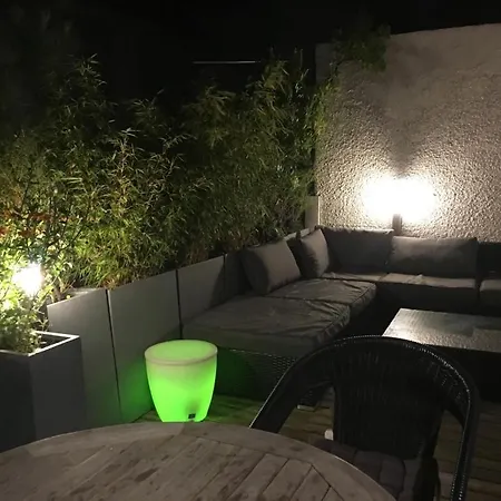 Maison De Pres De La Apartment *