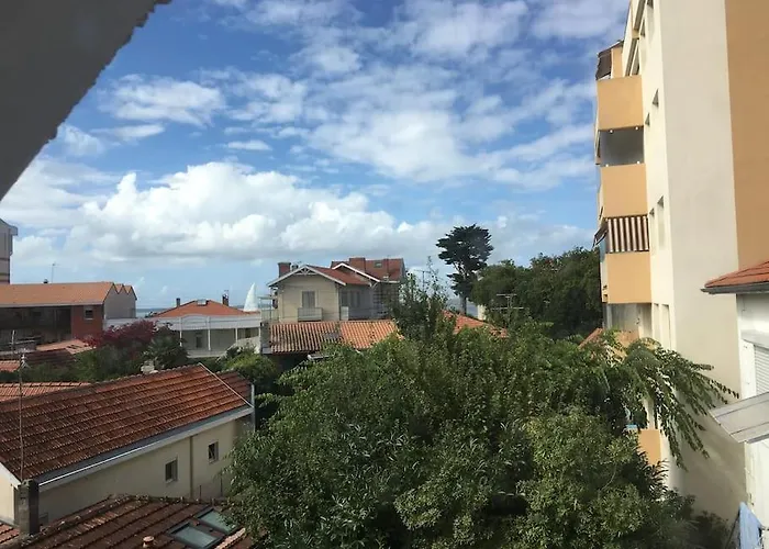 Maison De Pres De La Διαμέρισμα